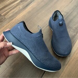 Allbirds Womens' Tree Dasher Relay Slip On Sneakers - Hazy Indigo - Blue Sz. 8.5